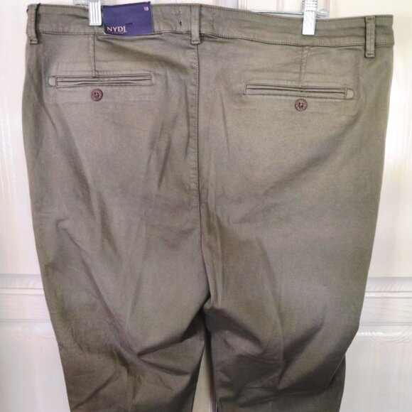 NYDJ Olive Trousers, Kut from Kloth Khaki Tunic, Floral Vest, 3 Piece, Sz XL-2X - Picture 10 of 15